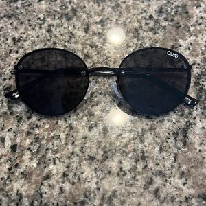 Quay Farrah Sunglasses